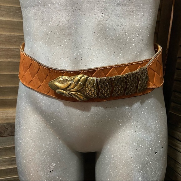 Brown Leather Belt Snake Brass Buckle & Scales Hook Sz 27-30 Small/Medium Boho - Picture 11 of 11